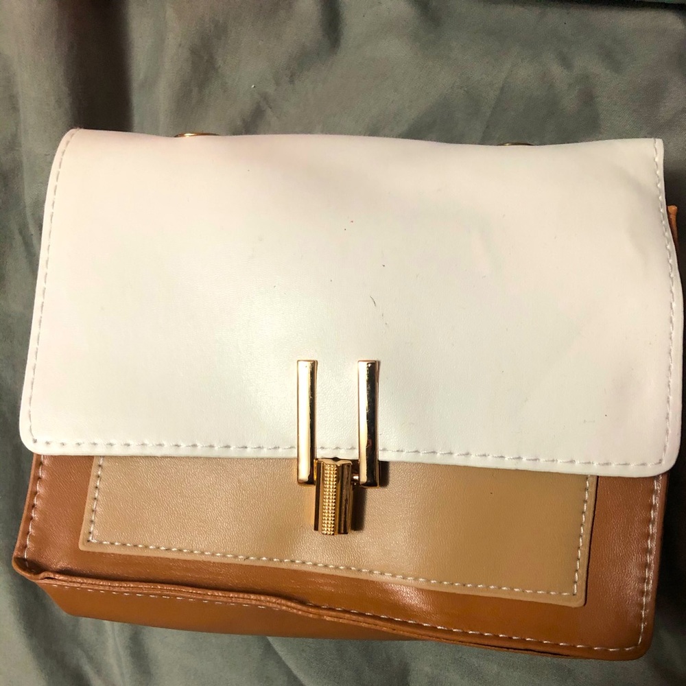 Women’s causal hand bag
